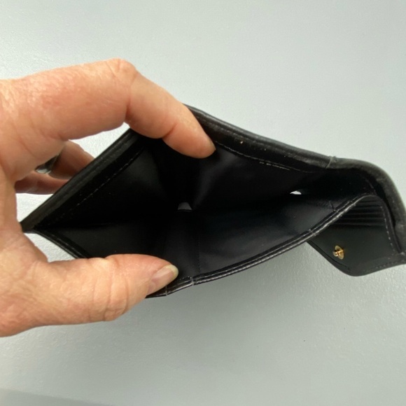 Buxton black full cowhide leather bifold wallet - Picture 5 of 8